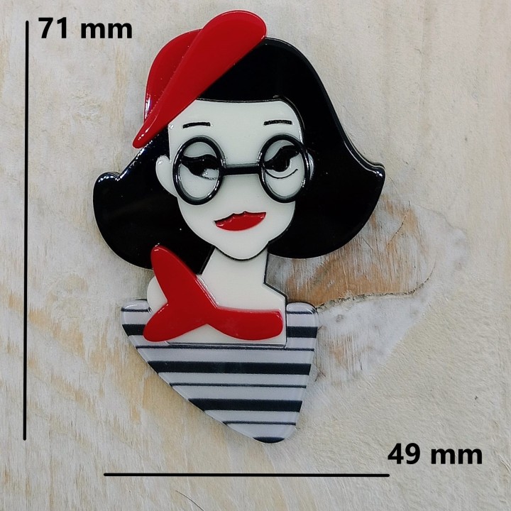 Broche en Acrylique Femme Française – Béret Rouge, Lunettes Ovales & Robe Bretonne  | Trugarez Emma