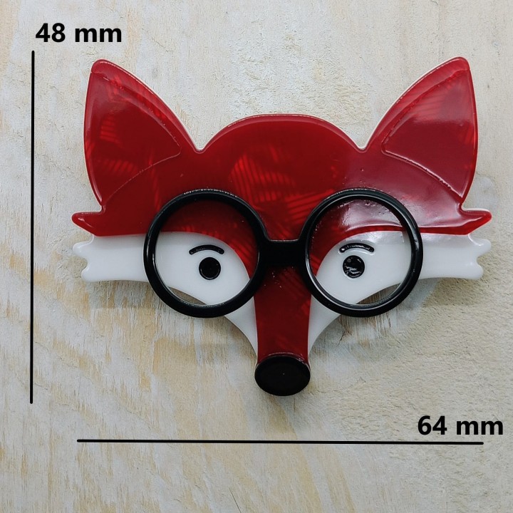 Broche renard roux en acrylique mesures 48 x 64 mm