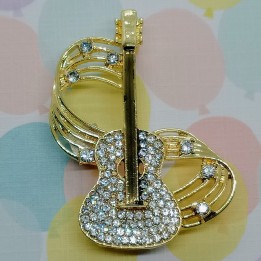 Broche Guitare en Métal Doré – Bijou Vintage, Cadeau Musicien