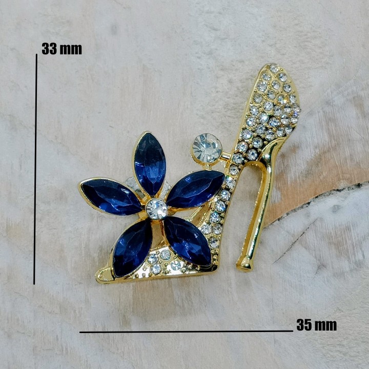 broche moderne chaussure à talons hauts mesures : 33 x 35 mm