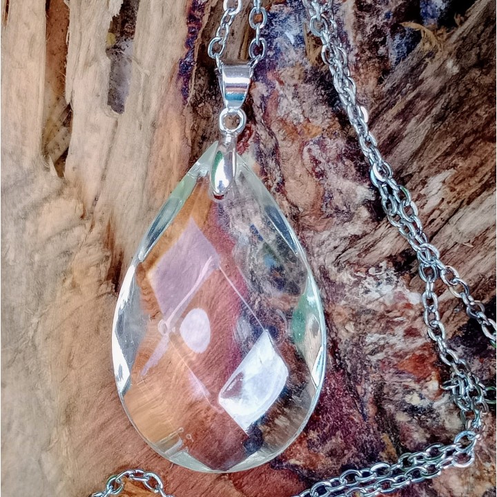 Pendule collier de radiesthésie avec chaine fine couleur argent de 50 cm de longueur