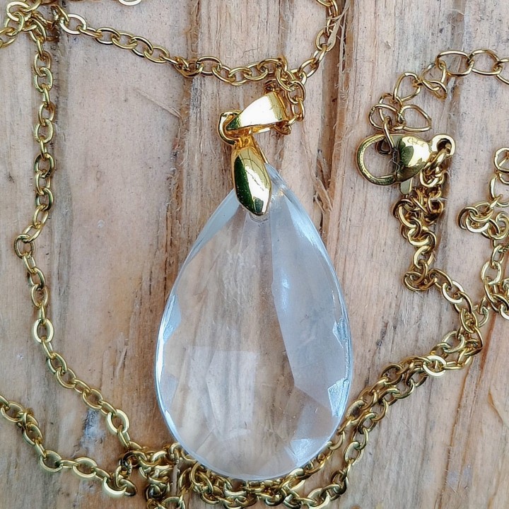 pendule collier ésotérique